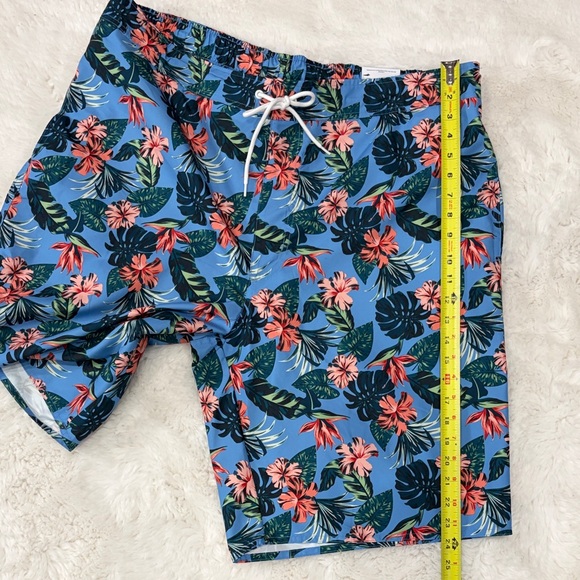 St.John’s Bay, size 2XLT,Floral Blue Men's Swim Shorts - Picture 12 of 17
